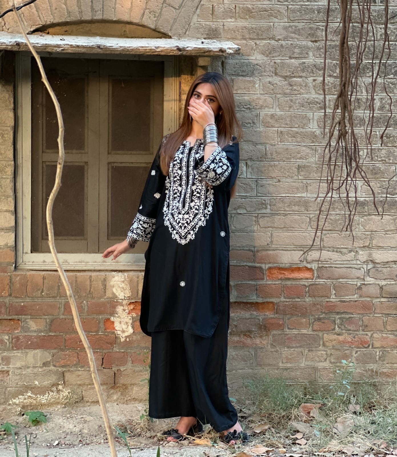 Black Bloom (Embroided 2 PCs)